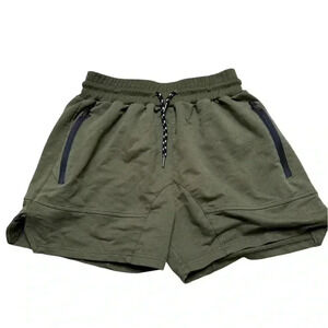 Super cute green athletic shorts Size M deep green